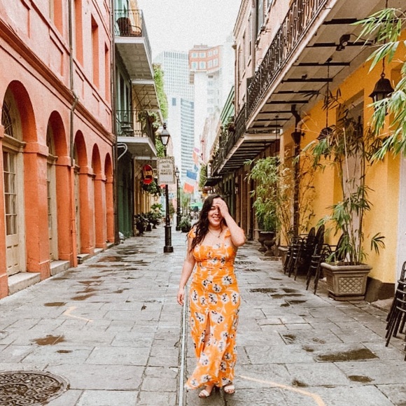 Meet Your Posher - Picture 4 of 12